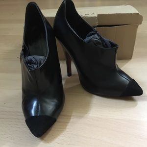 Zara Black Booties Size 6